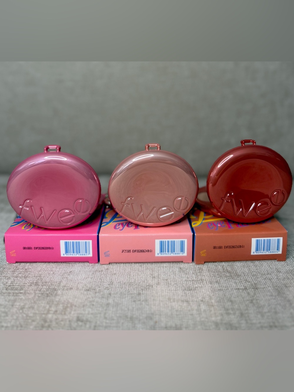 FWEE Pocket Eyeshadow Palette Bundle (3 Palettes) - Picture 2 of 3